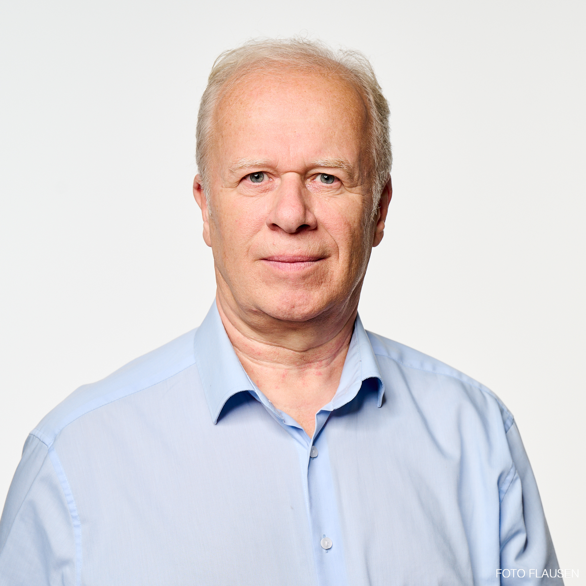 Der Arbeits- und Organisations Psychologe Willhelm Baier aus Salzburgi m Porträt für seine neue Website. 