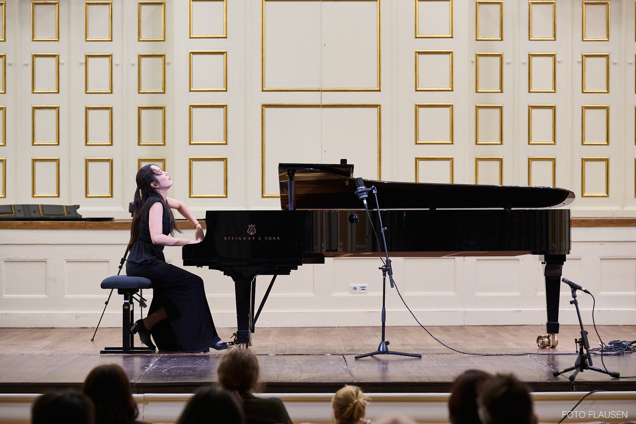 Konzert der Pianistin von Soo Ji Lee aus Südkorea im Mozarteum Salzburg